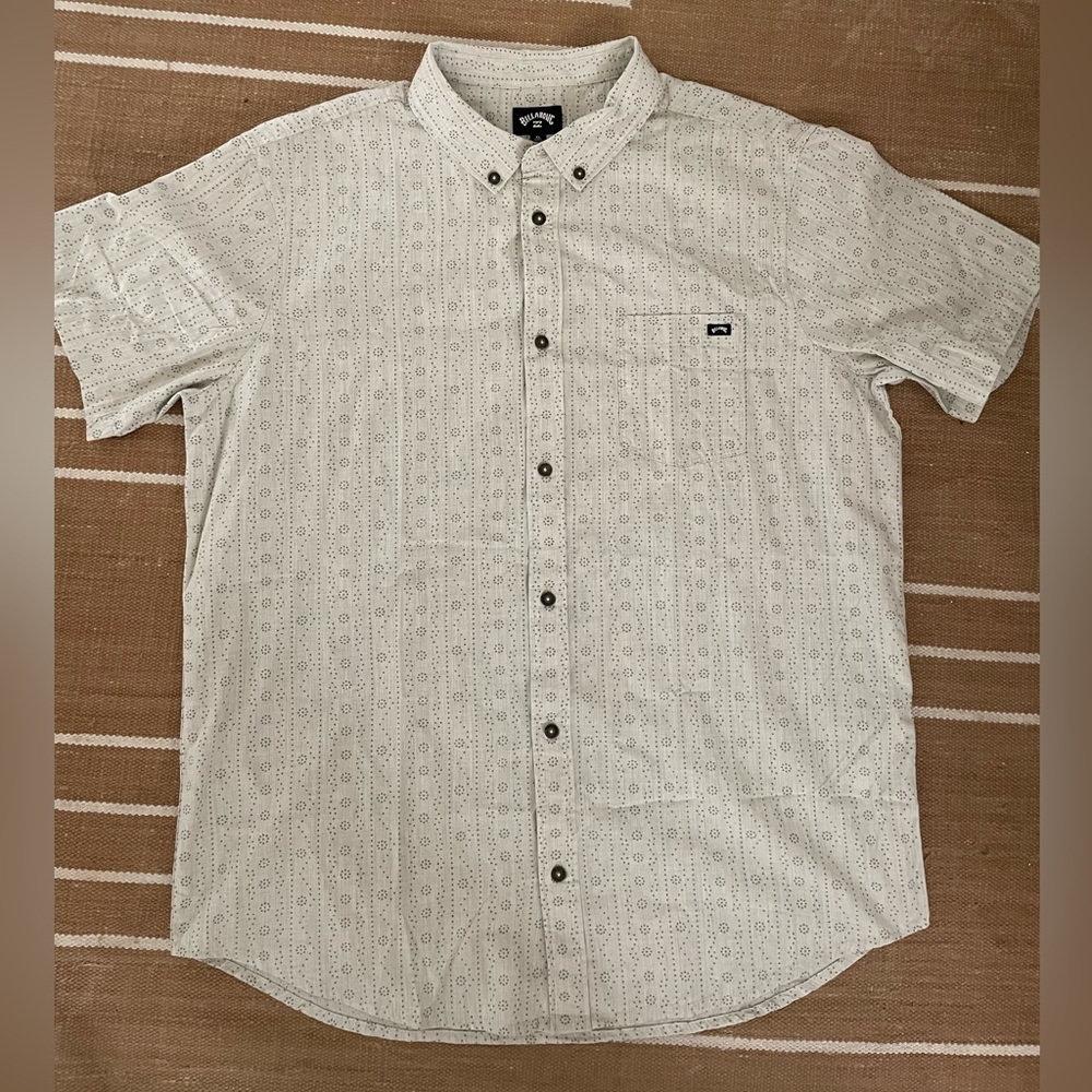 Men’s Billabong button down shirt, NWT